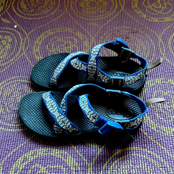 Blue Chaco sandals kids size 3 - Picture 3 of 4